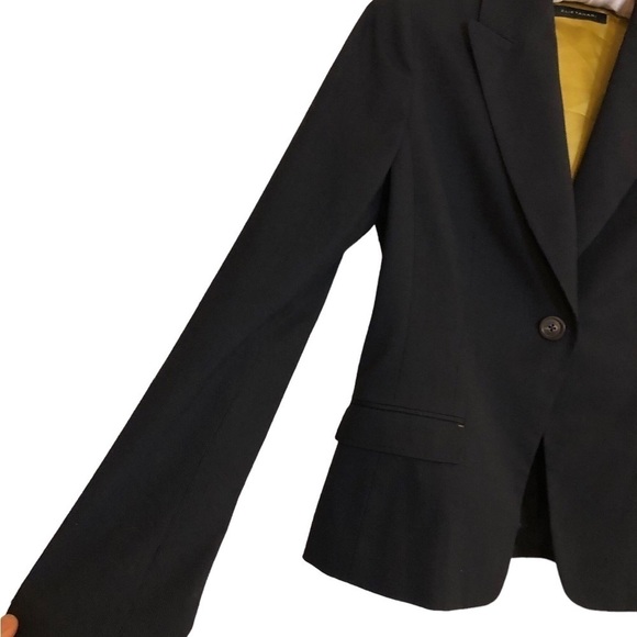 Elie Tahari Women’s Black Pin Stripe Blazer Size 4 - Picture 5 of 14